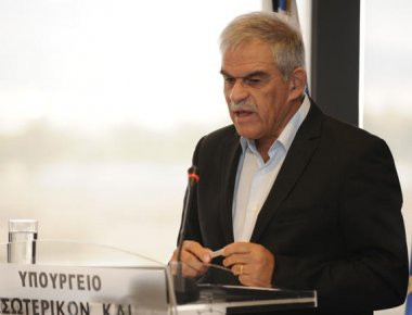 ΝΔ: «Ο Ν.Τόσκας είναι ανάξιος της θέσης που κατέχει»